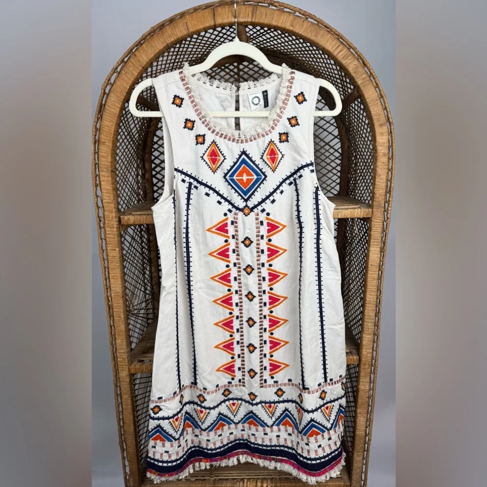 Anthropologie Akemi + Kin Reagan Embroidered Shift Dress Size 10 NWT - Picture 5 of 8